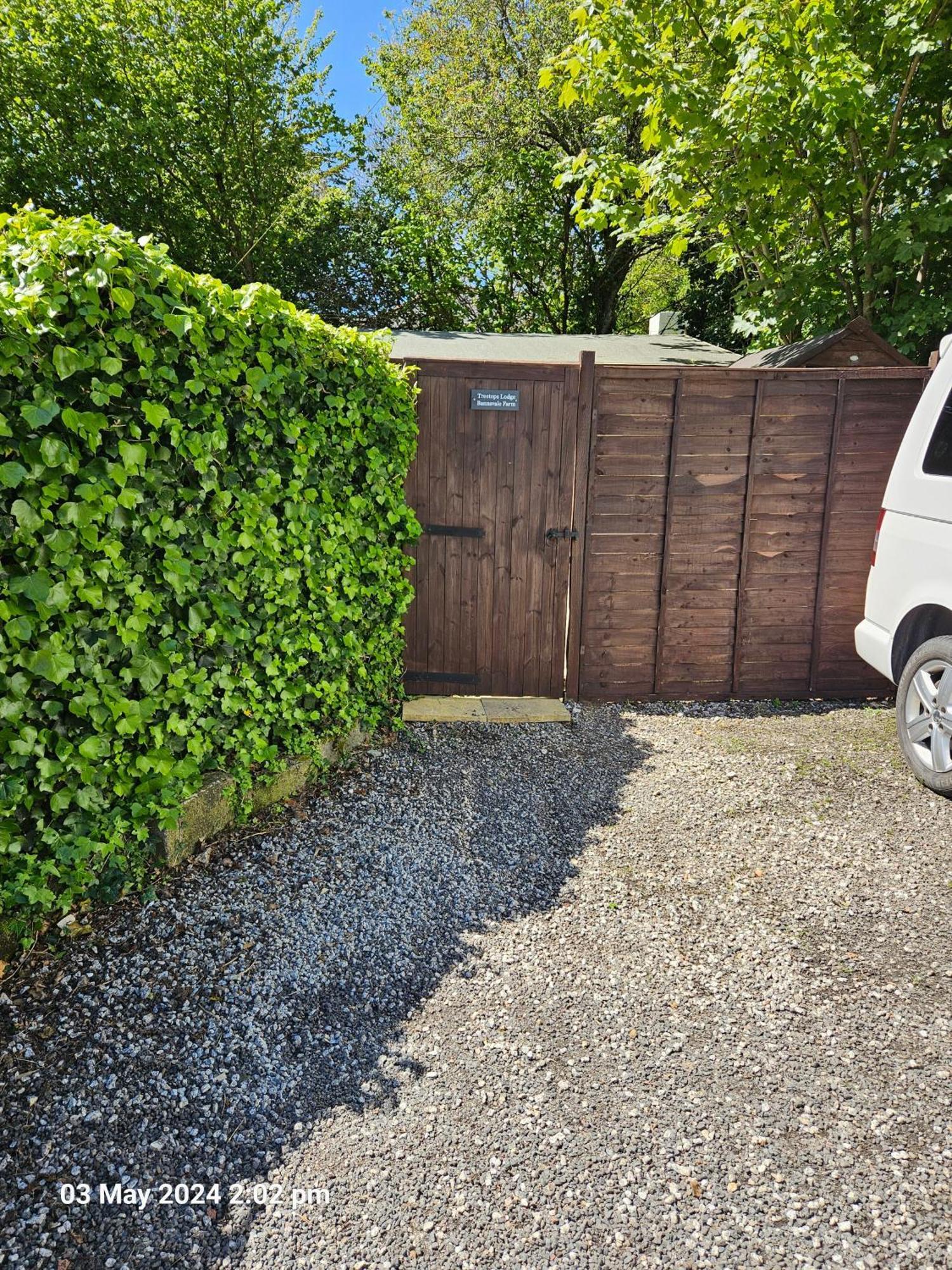 Treetops Lodge, Private Parking & Garden Truro Exterior photo